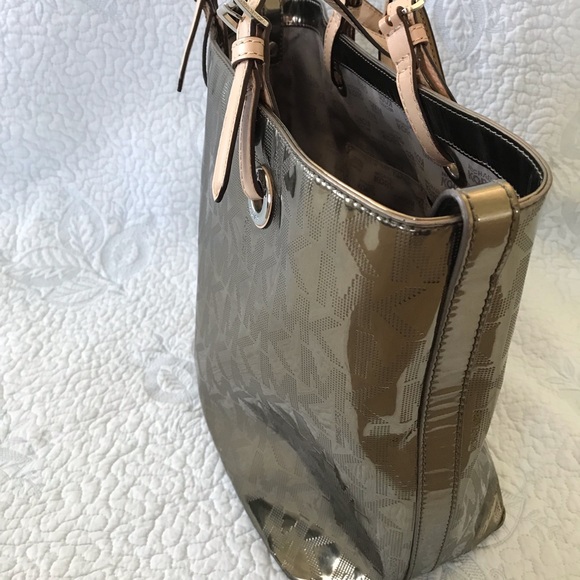 Michael Kors - Picture 3 of 3